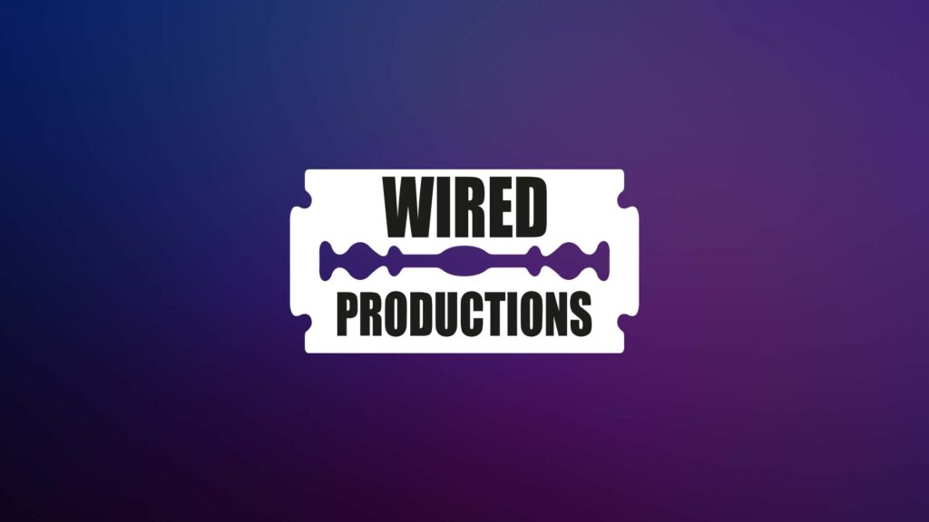 Logo “ lâmina de barbear – Wired Productions” em fundo roxo.